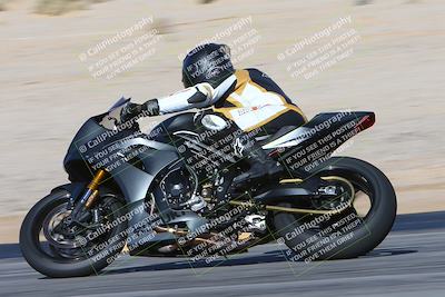 media/Feb-04-2024-SoCal Trackdays (Sun) [[91d6515b1d]]/4-Bowl Backside (11am)/